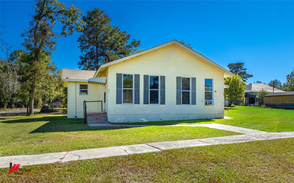 309-311 sycamore Street, Logansport, LA 71049
