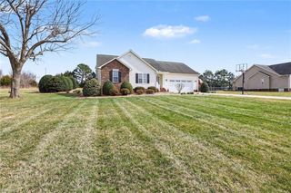 251 Carriage Trace Lane, Lexington, NC 27295