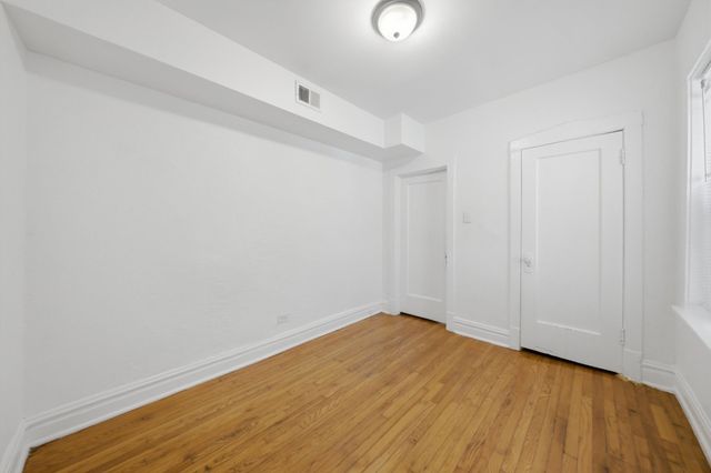 7741 S Yates Boulevard, Chicago, IL 60649