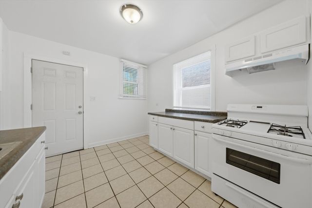7741 S Yates Boulevard, Chicago, IL 60649