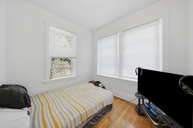7741 S Yates Boulevard, Chicago, IL 60649