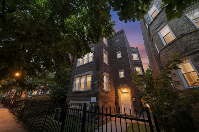 7741 S Yates Boulevard, Chicago, IL 60649
