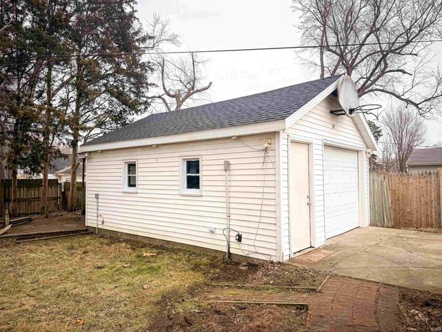 311 Teri Street, South Bend, IN 46614