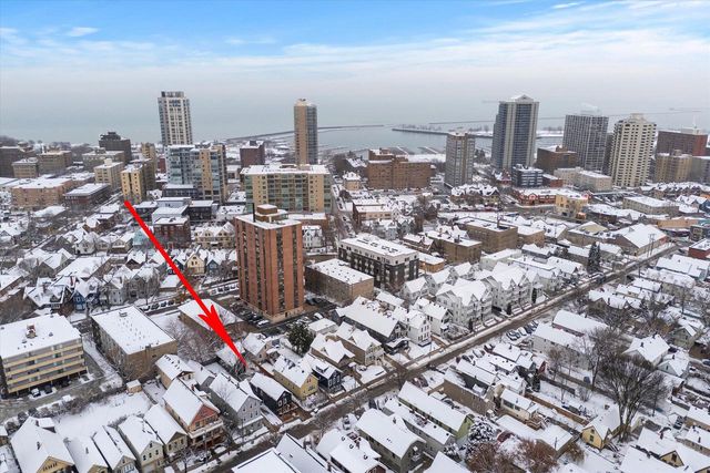 1850 N Warren AVENUE, Milwaukee, WI 53202