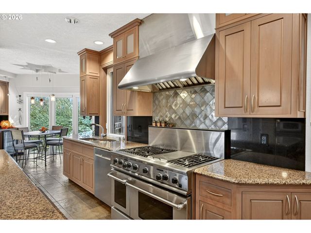 1276 Nw Meadows Dr, Mc Minnville, OR 97128