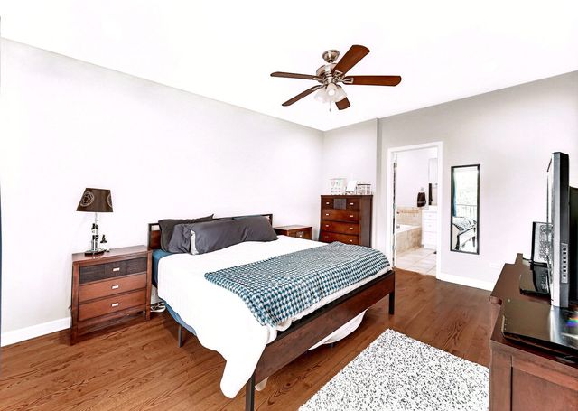 3541 S Prairie Avenue 4, Chicago, IL 60653