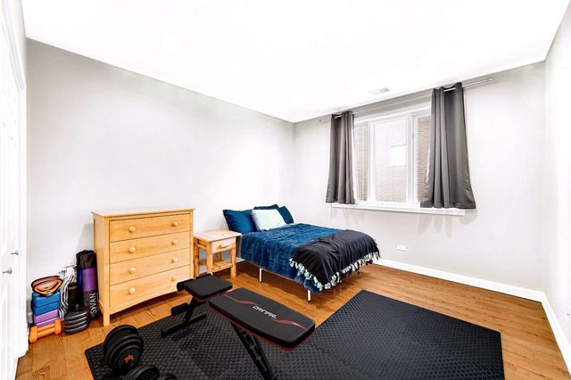3541 S Prairie Avenue 4, Chicago, IL 60653