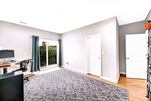 3541 S Prairie Avenue 4, Chicago, IL 60653