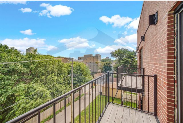 3541 S Prairie Avenue 4, Chicago, IL 60653