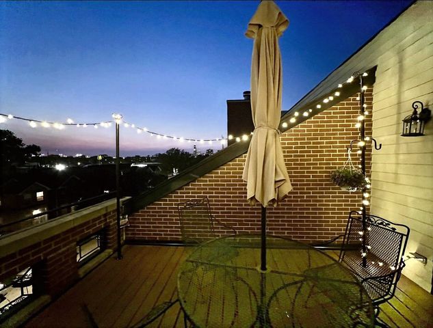 3541 S Prairie Avenue 4, Chicago, IL 60653