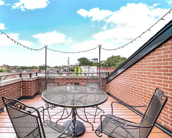 3541 S Prairie Avenue 4, Chicago, IL 60653