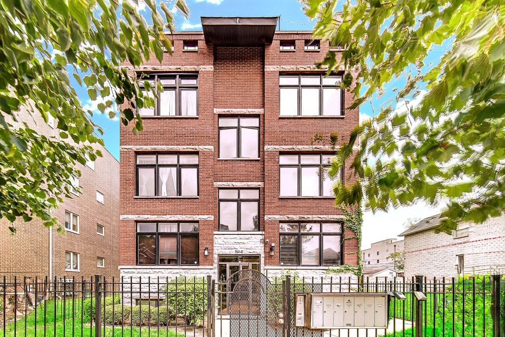 3541 S Prairie Avenue 4, Chicago, IL 60653
