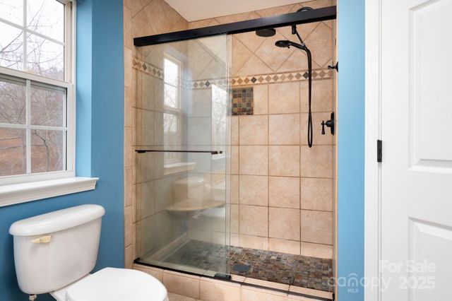 40 Gollum Drive, Fairview, NC 28730