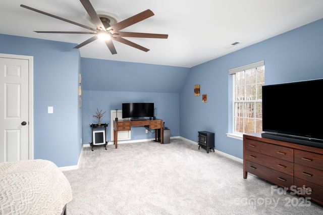 40 Gollum Drive, Fairview, NC 28730