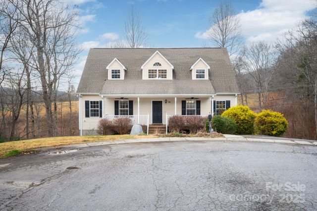 40 Gollum Drive, Fairview, NC 28730