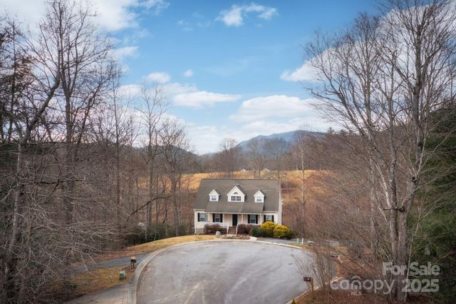 40 Gollum Drive, Fairview, NC 28730