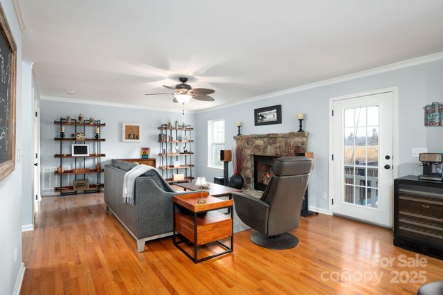 40 Gollum Drive, Fairview, NC 28730