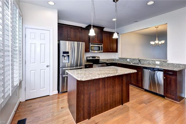 105 Laydon WAY, Yorktown, VA 23692