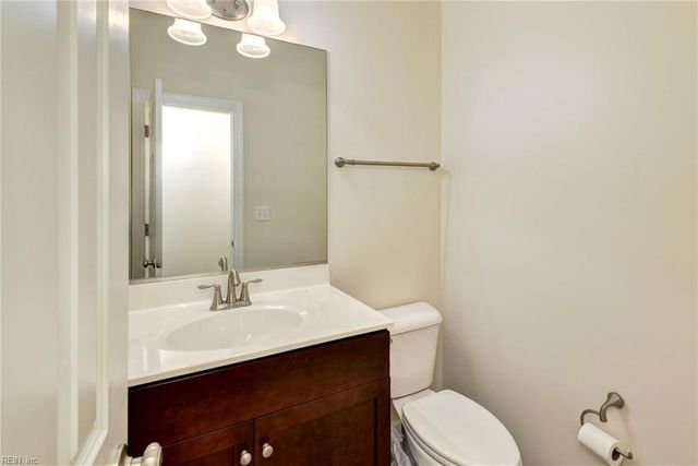 105 Laydon WAY, Yorktown, VA 23692