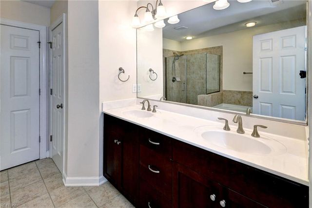 105 Laydon WAY, Yorktown, VA 23692