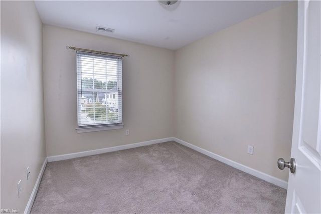 105 Laydon WAY, Yorktown, VA 23692