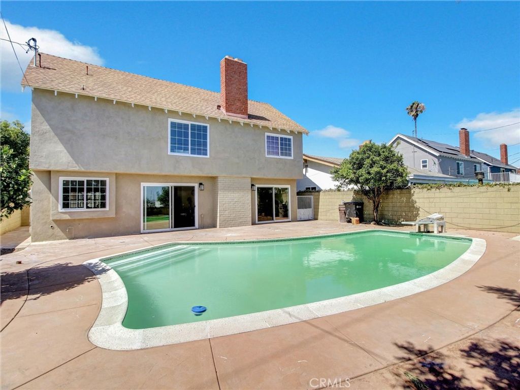 Image 20 of property listing at 1832 E Turmont, Carson, CA 90746