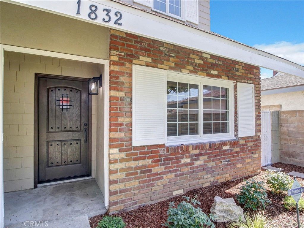 Image 3 of property listing at 1832 E Turmont, Carson, CA 90746