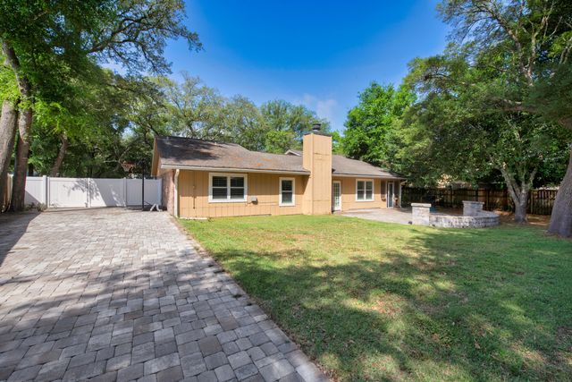 318 Jamaica Way, Niceville, FL 32578