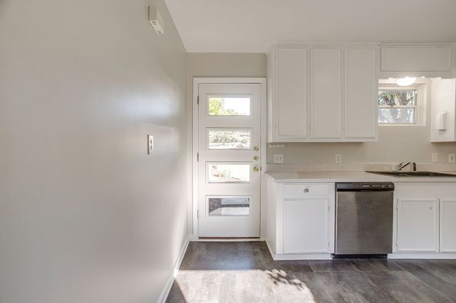 4613 Winthrop Avenue E, Fort Worth, TX 76116