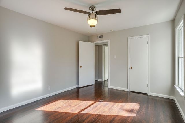 4613 Winthrop Avenue E, Fort Worth, TX 76116