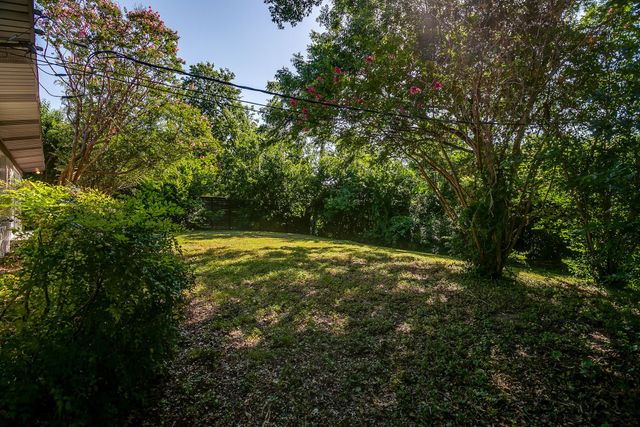 4613 Winthrop Avenue E, Fort Worth, TX 76116