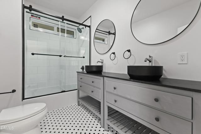 1623 W 11th Place, Los Angeles, CA 90015