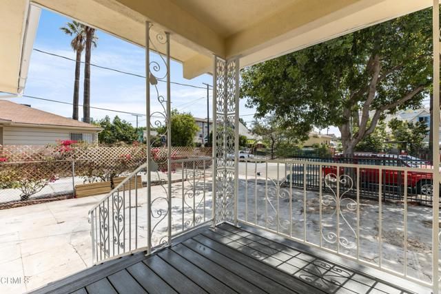 1623 W 11th Place, Los Angeles, CA 90015