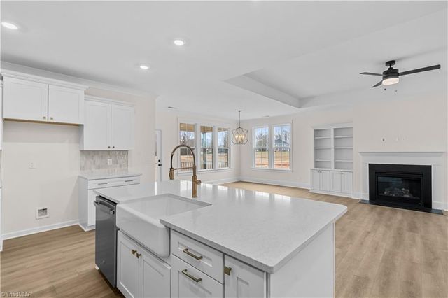 5600 Penguin Drive, Summerfield, NC 27358