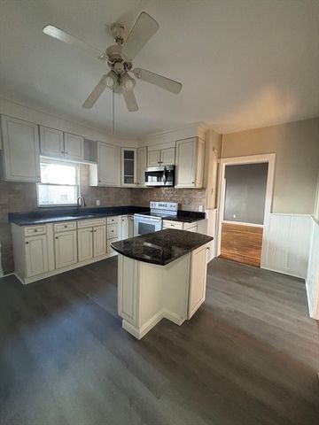 39 Harvard St, Brockton, MA 02301