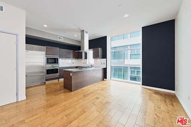 3119 Via Dolce 302, Marina Del Rey, CA 90292