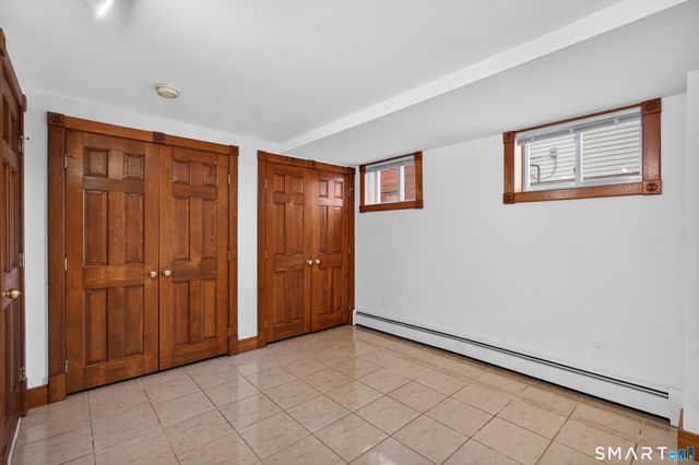 245 Edwards Street Garden Level, New Haven, CT 06511