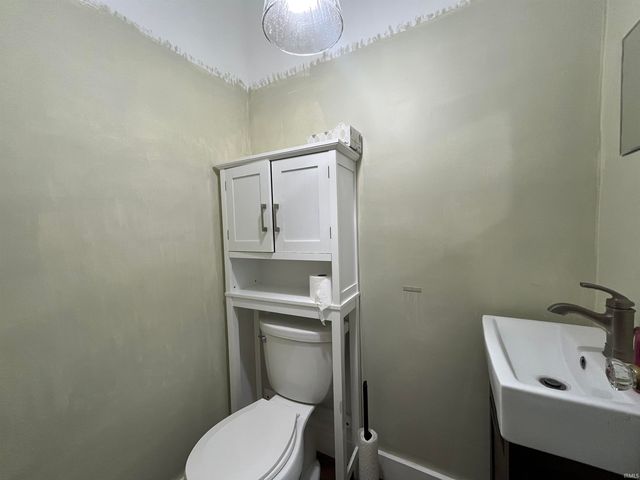 19556 N Paxson Drive, South Bend, IN 46637