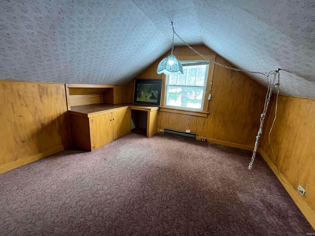 19556 N Paxson Drive, South Bend, IN 46637