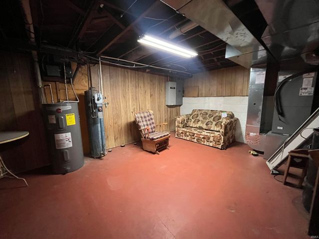 19556 N Paxson Drive, South Bend, IN 46637