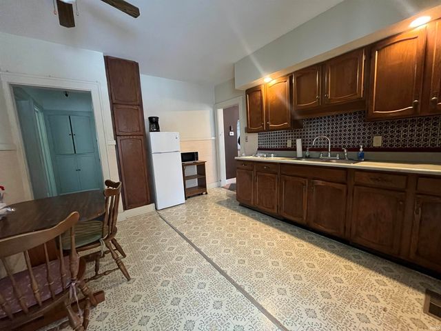 19556 N Paxson Drive, South Bend, IN 46637