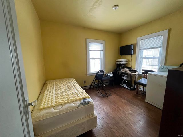 19556 N Paxson Drive, South Bend, IN 46637