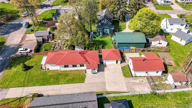 3146 Winsted Road, Hamburg, NY 14075