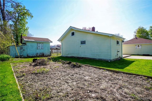 3146 Winsted Road, Hamburg, NY 14075
