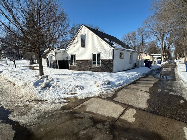 511 3rd Street NE, Saint Cloud, MN 56304