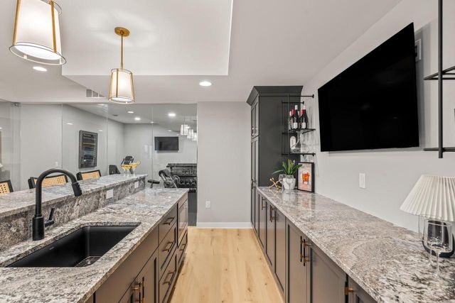 4685 Merrick TRAIL, Brookfield, WI 53045