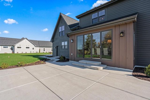 4685 Merrick TRAIL, Brookfield, WI 53045
