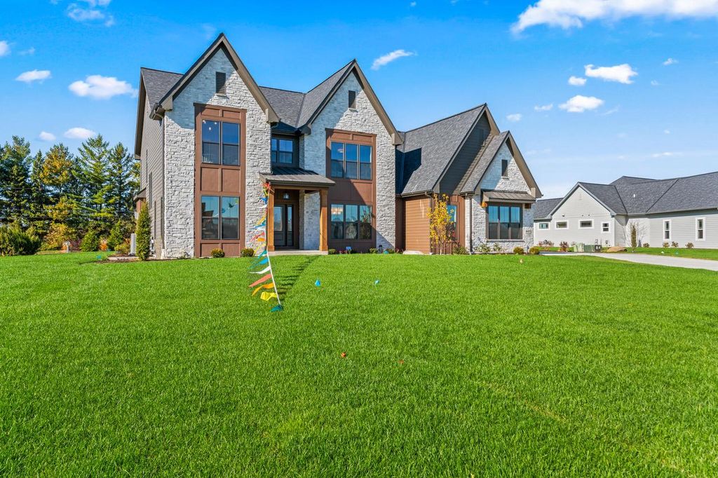 4685 Merrick TRAIL, Brookfield, WI 53045