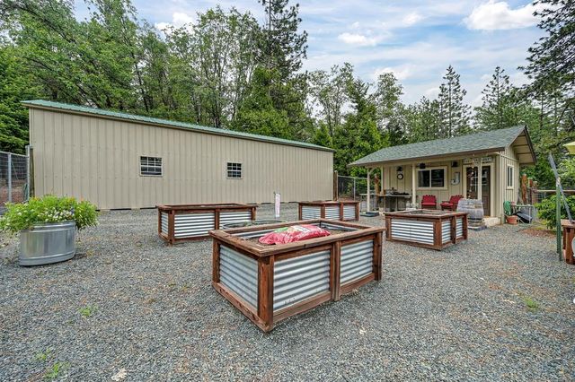29082 Ridge View Rd, Foresthill, CA 95631