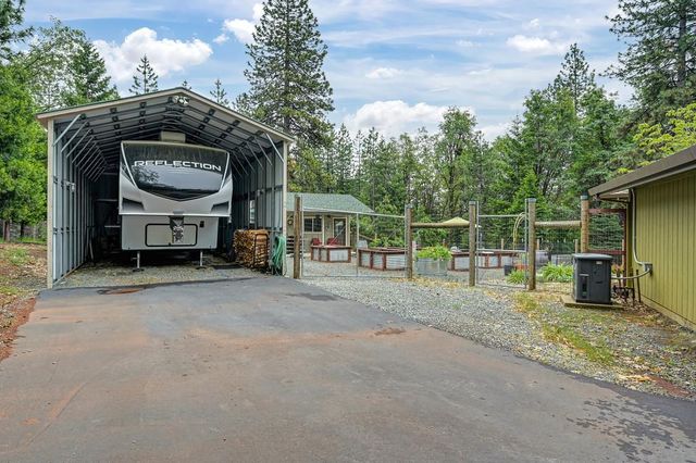 29082 Ridge View Rd, Foresthill, CA 95631